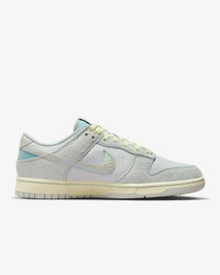 Nike - Men's Dunk Low Retro Se Sneakers