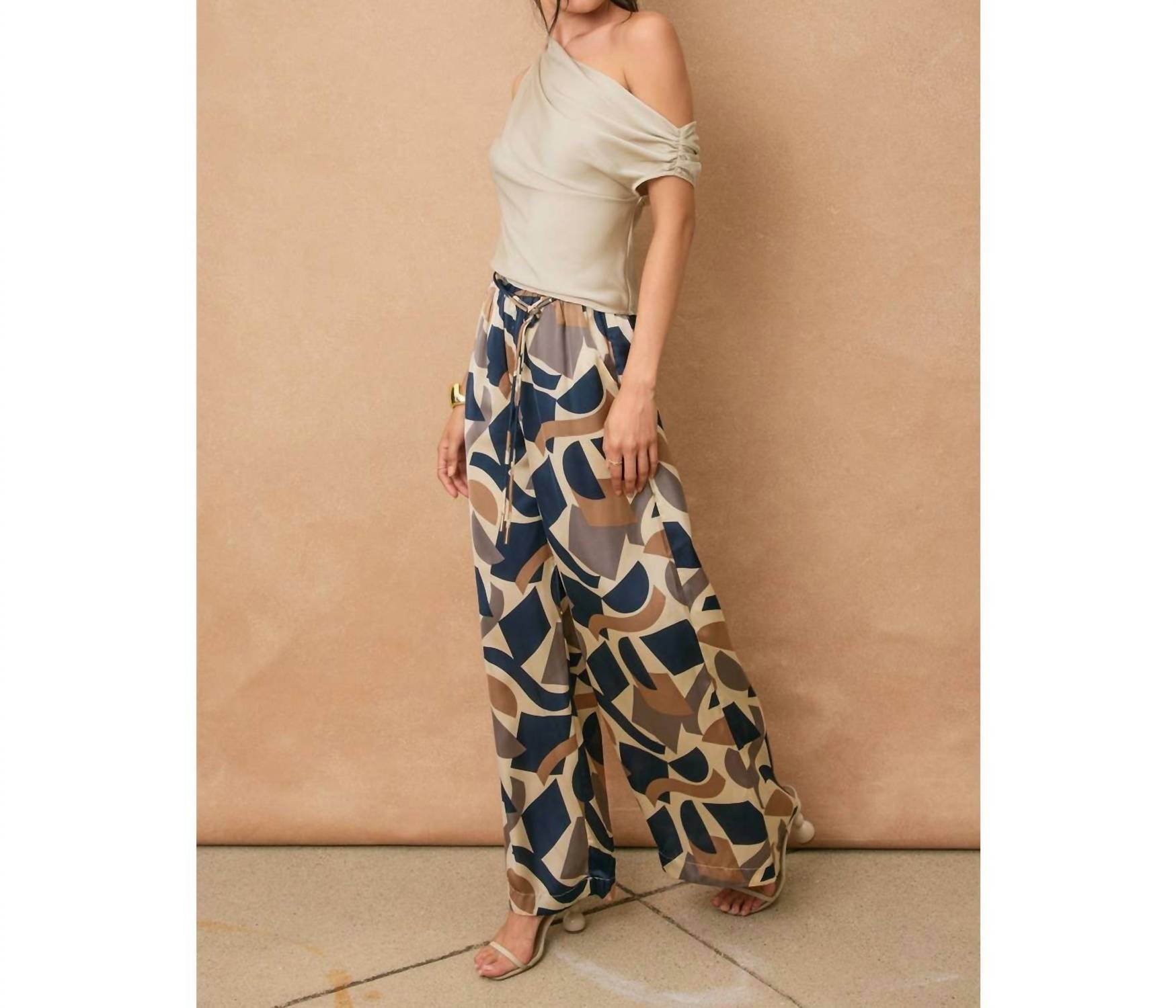 Dress Forum - Lost In Space Looped Belt Pants