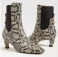 Sam Edelman - Women's Margo Kitten Heel Booties
