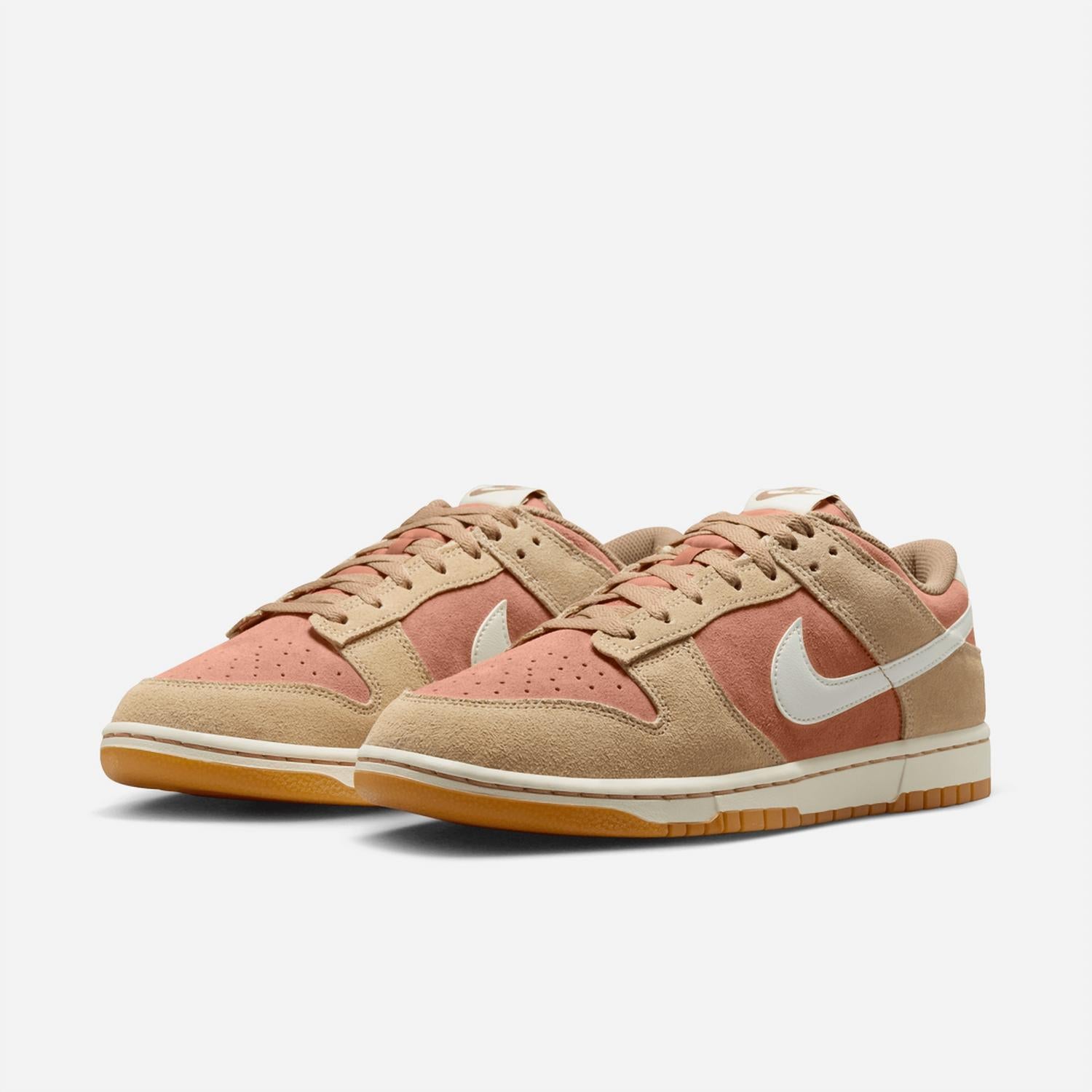 Nike - Men's Dunk Low Retro Se Shoes