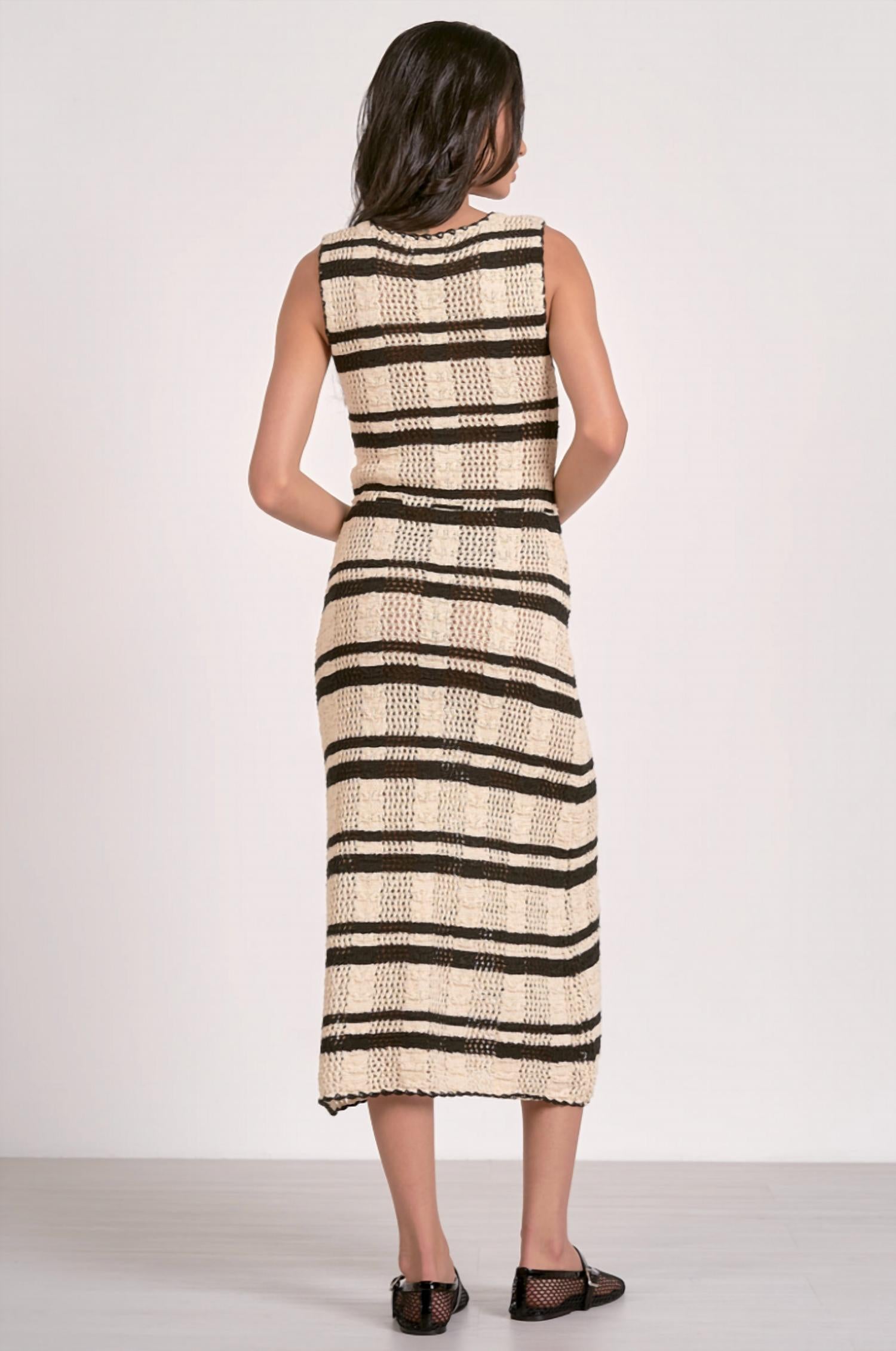 Elan - Crochet V Neck Sleeveless Tie Belt Midi Dress