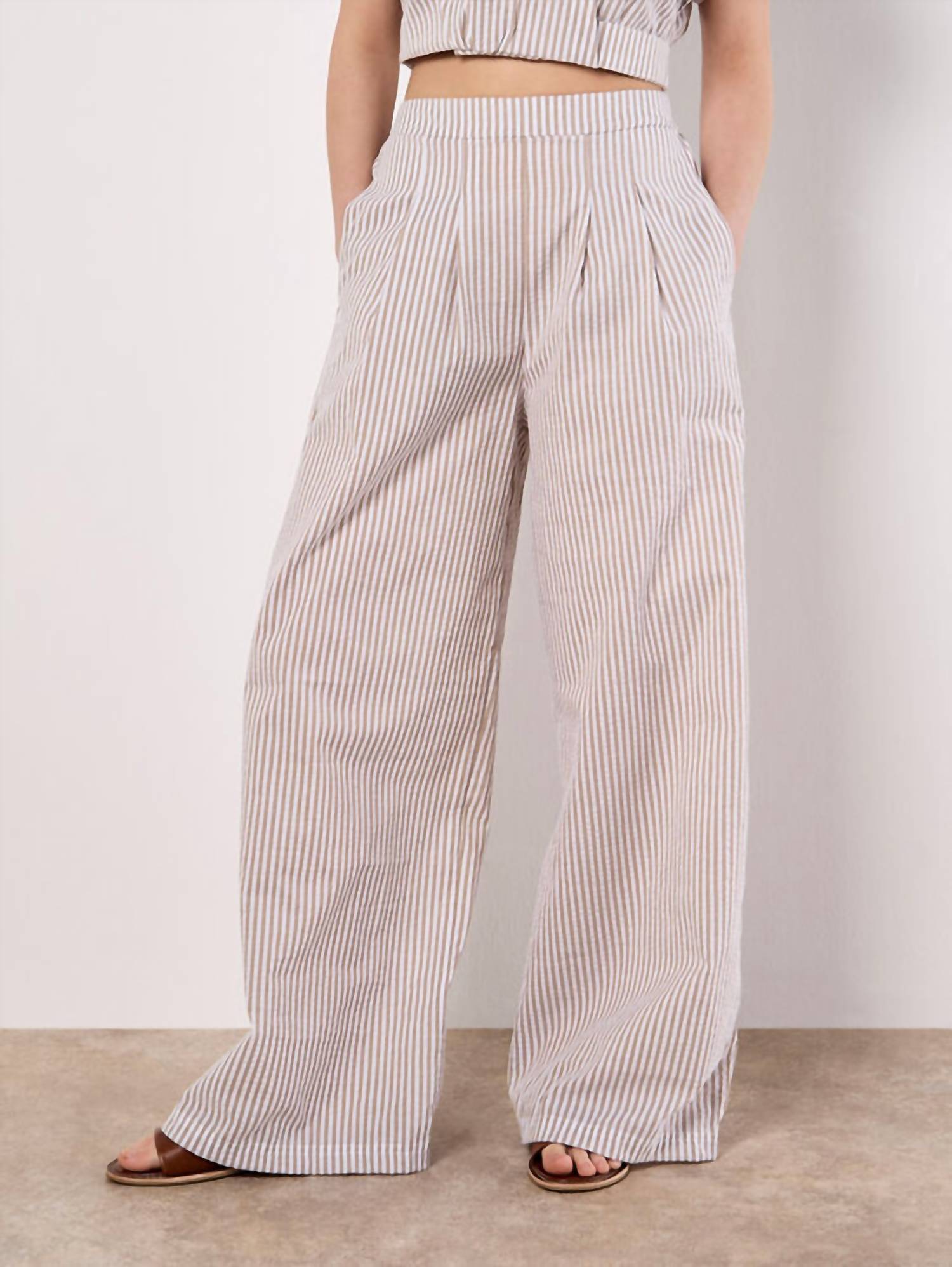 Apricot - Seersucker Pleat Trouser