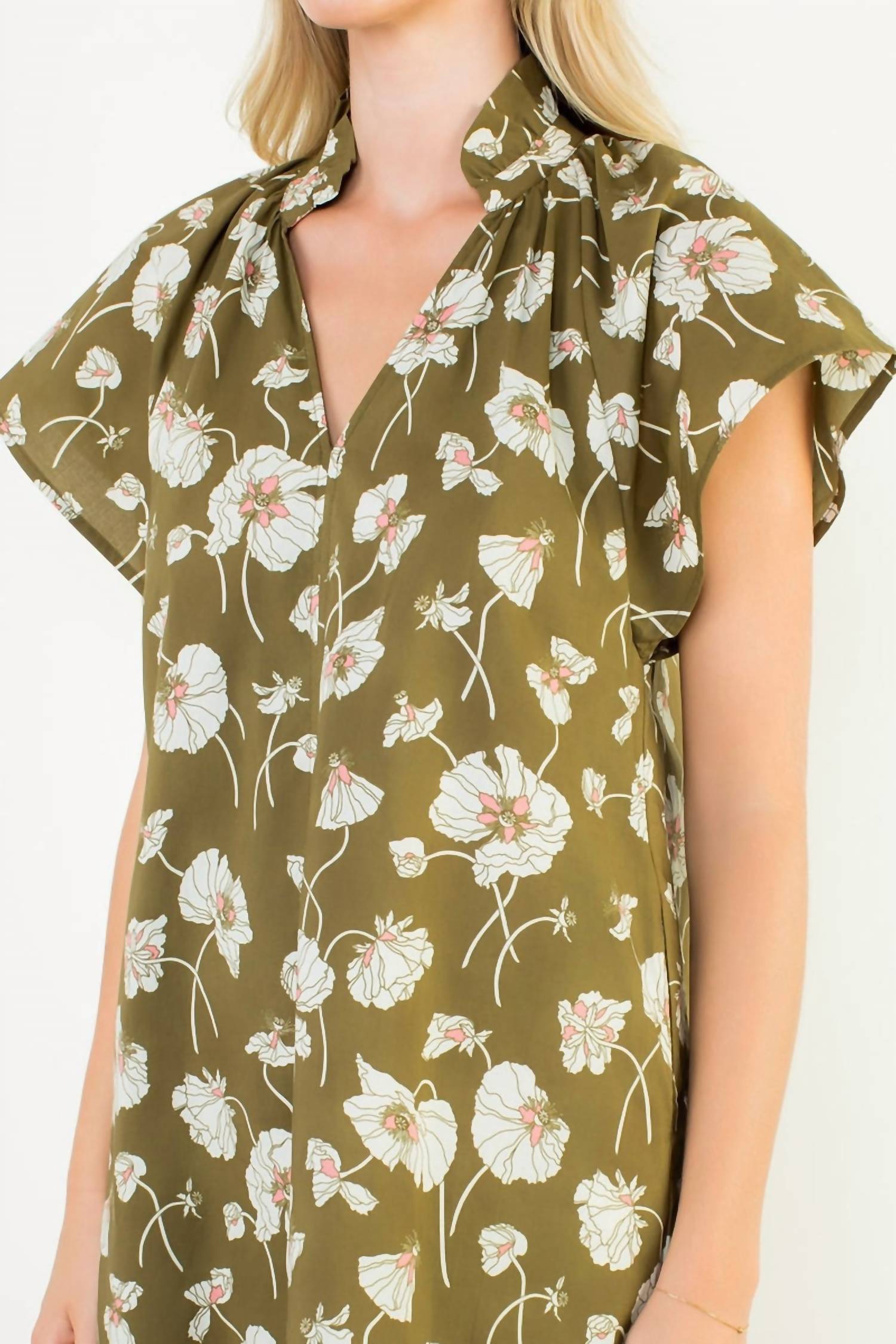 Thml - Short Sleeve Floral V-Neck Dress