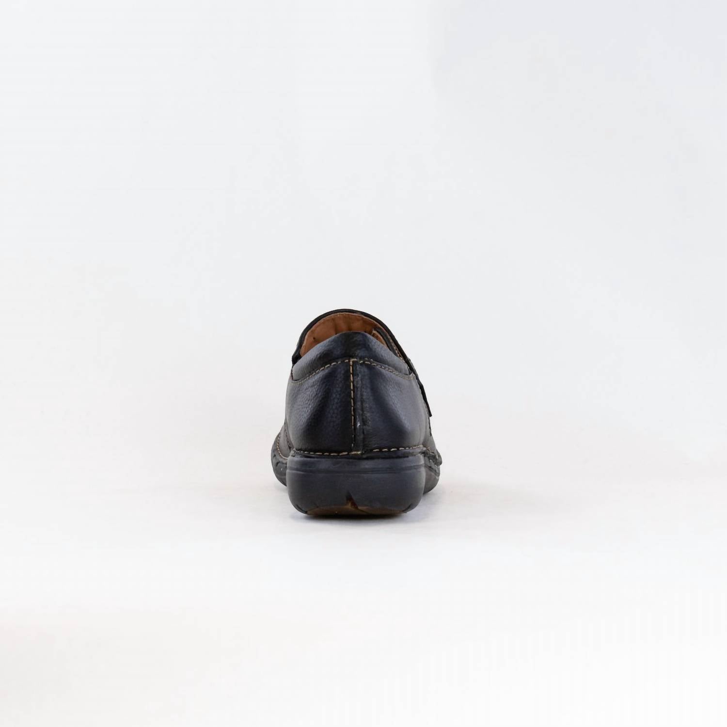 Clarks - Women's Un Loop Ave Slip On Leather Shoes