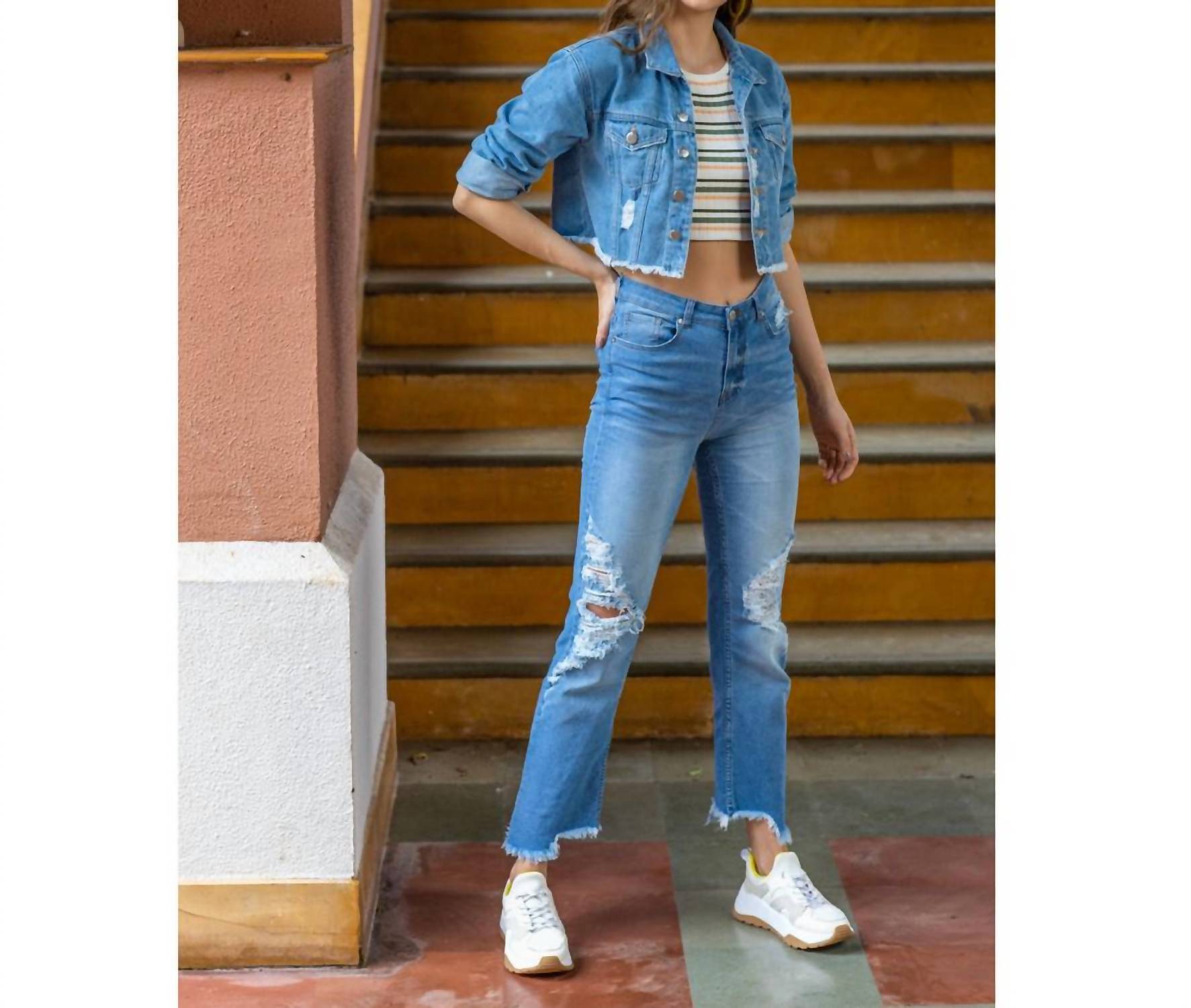 Myra Velorus High Rise Straight Jeans in light blue - women's jeans - detail view