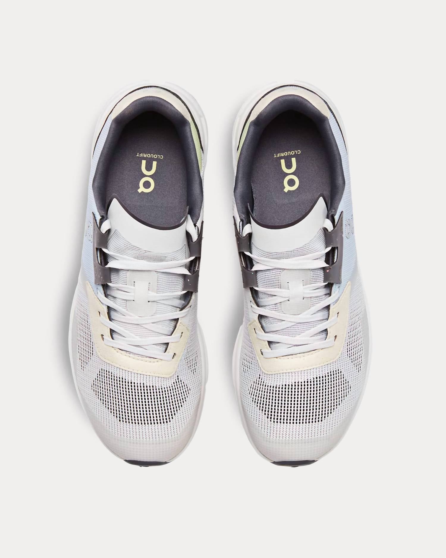 On - Women's Cloud Rift Sneaker