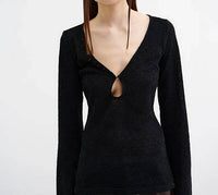 Résumé - Women's Viennars Knit Keyhole Neck Blouse