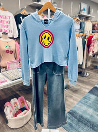 Love Junkie - Girls' Cropped Hoodie With Smiley Face