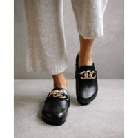 Alohas - Women's Fireplace Chain Leather Clogs
