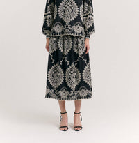 Cartolina Nantucket - Ynez Y-neck Top
