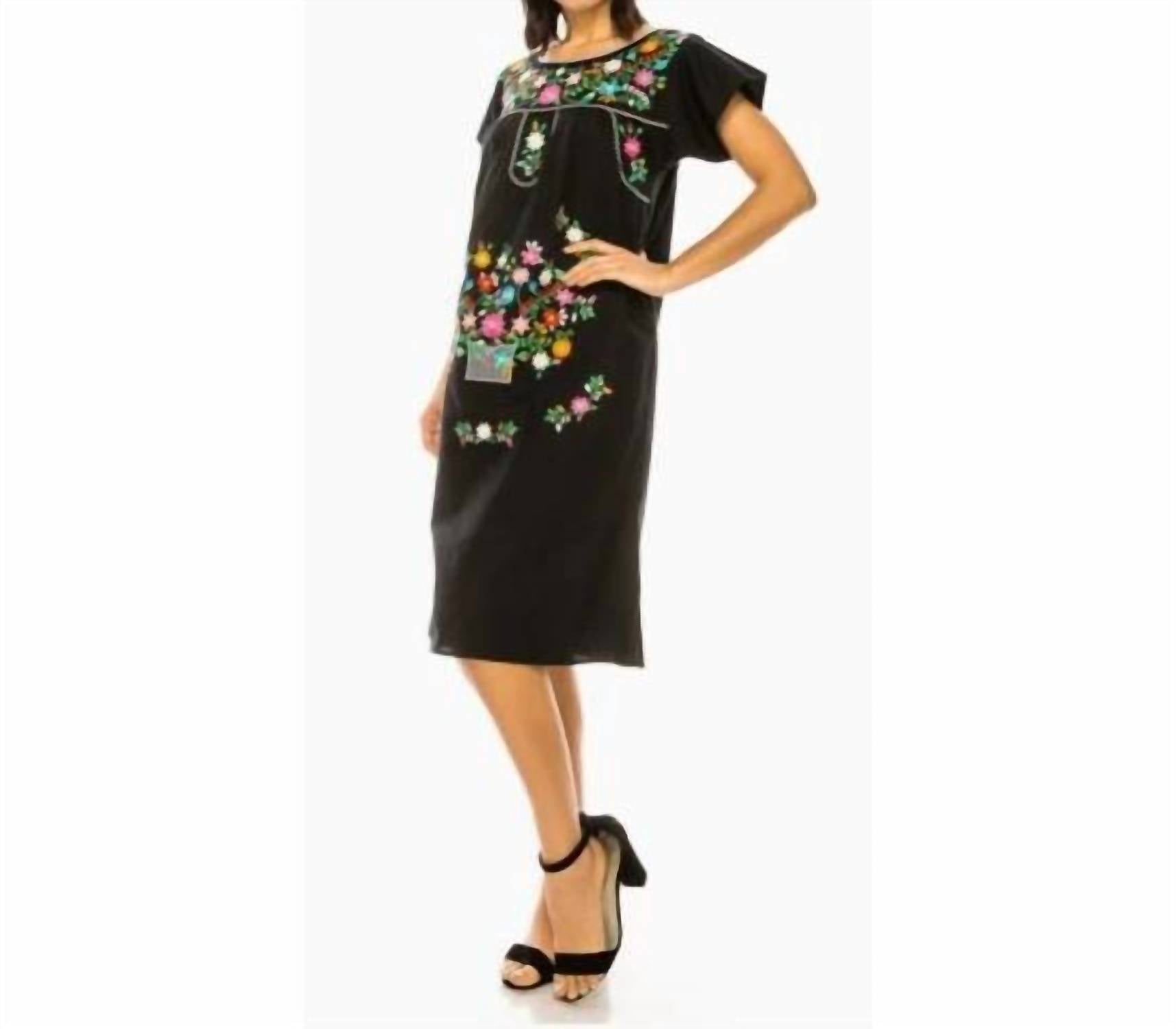 Unik - Floral Embroidered Cotton Dress