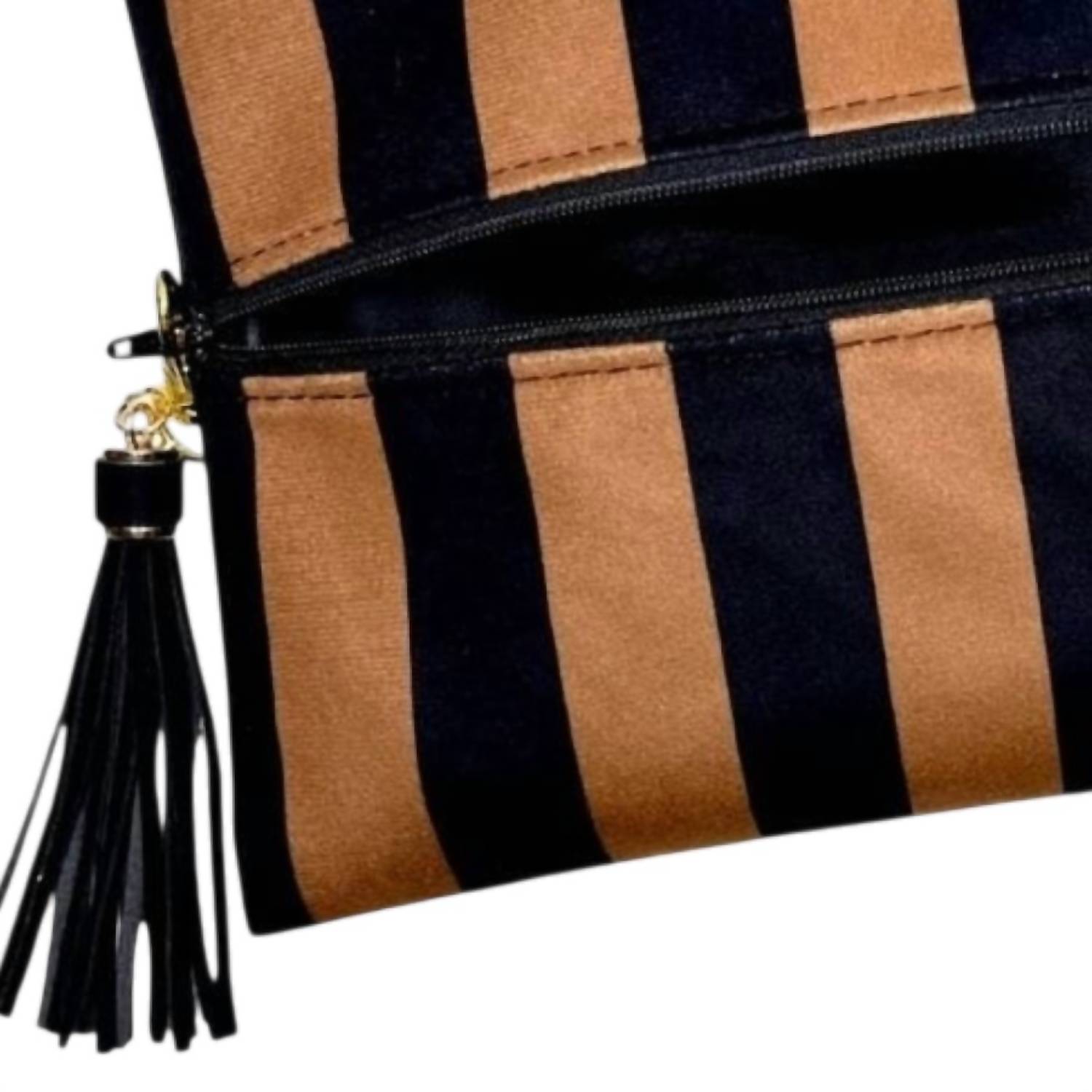 Makeup Junkie - Women's Flat Lay Cosmetic Bag