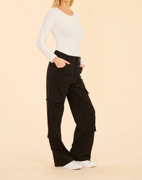 Dolce Cabo - Cargo Ponte Pants