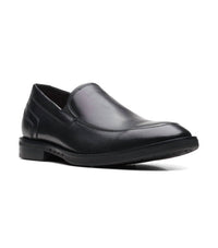 Clarks Men's Un Hugh Step Shoe in black leather - men's loafer