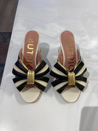 Butrich - Women's Samantha Pumps