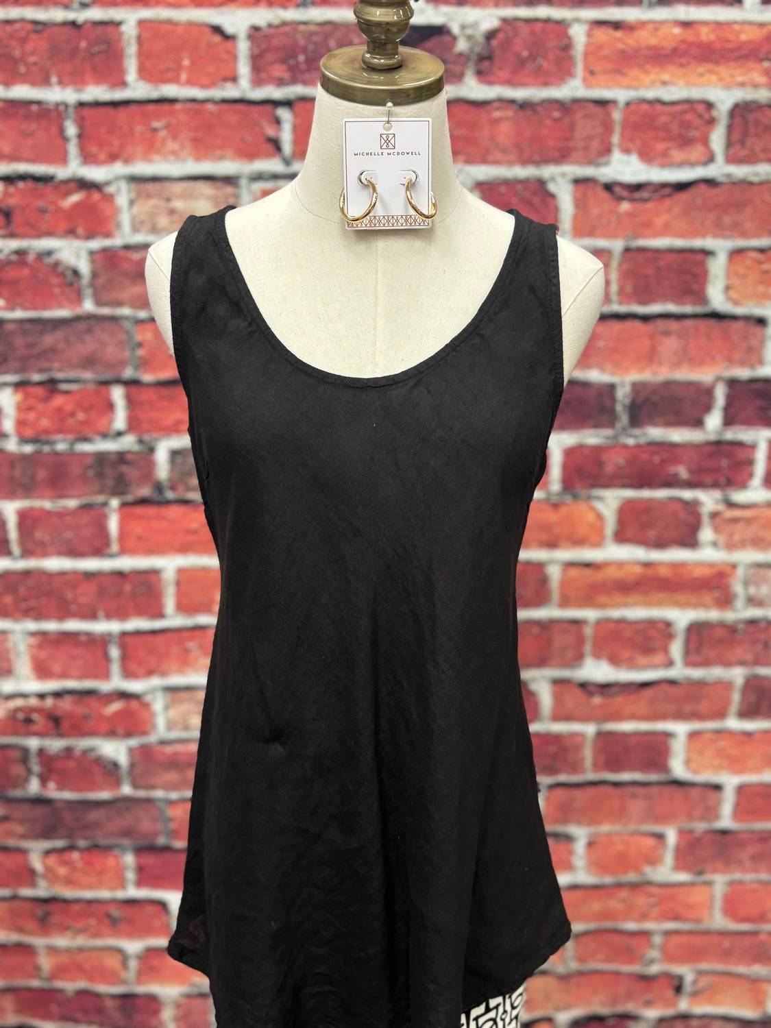 TEMPO PARIS Women's Essential Linen Blend Swing Tank Top in black - women's tank top