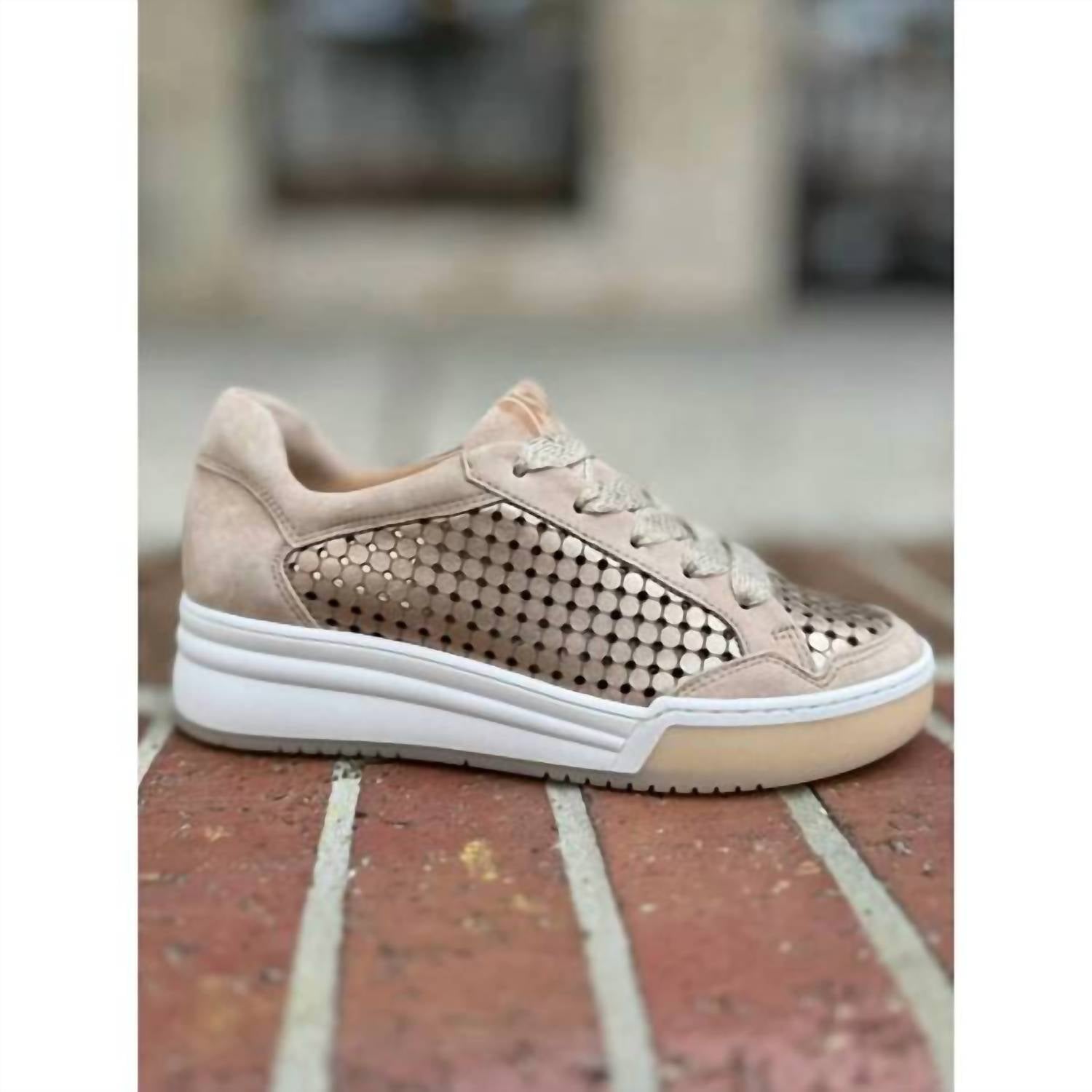 Softwaves - Women's Lua Sneaker