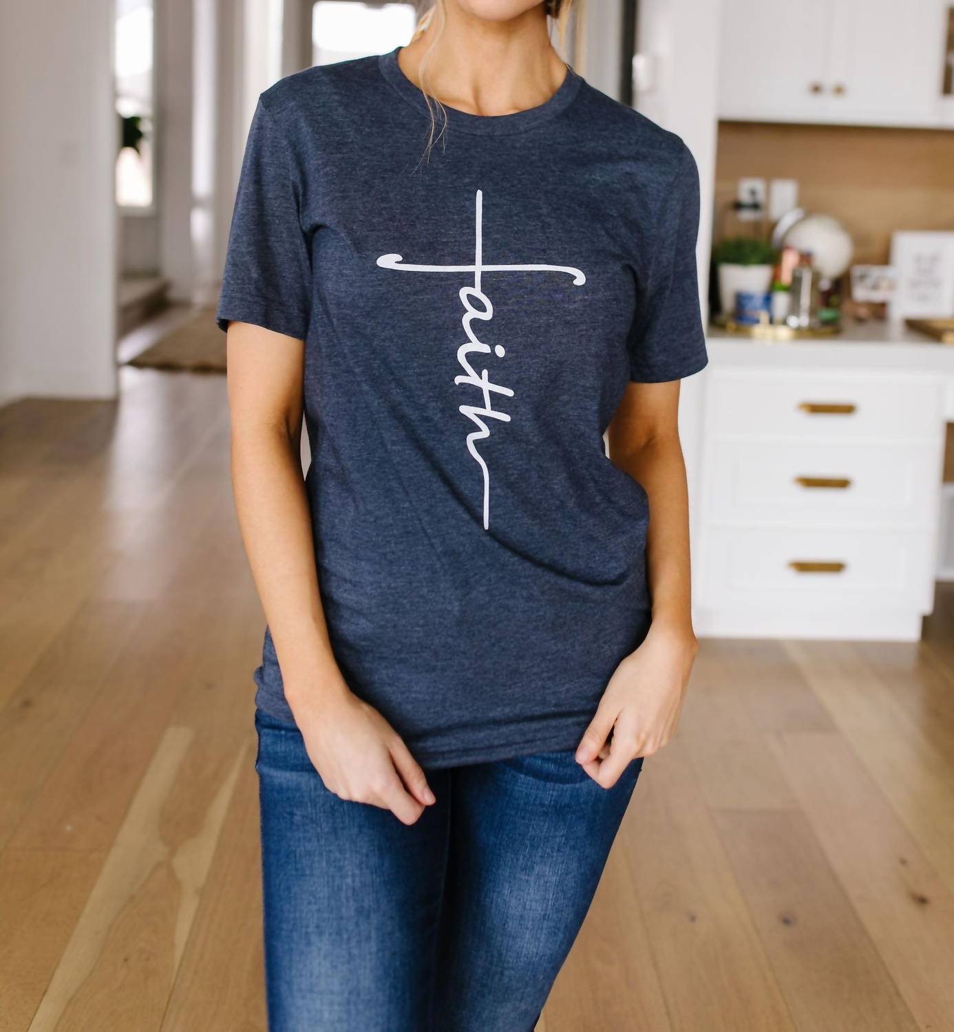Unisex - Vertical Faith Graphic Tee