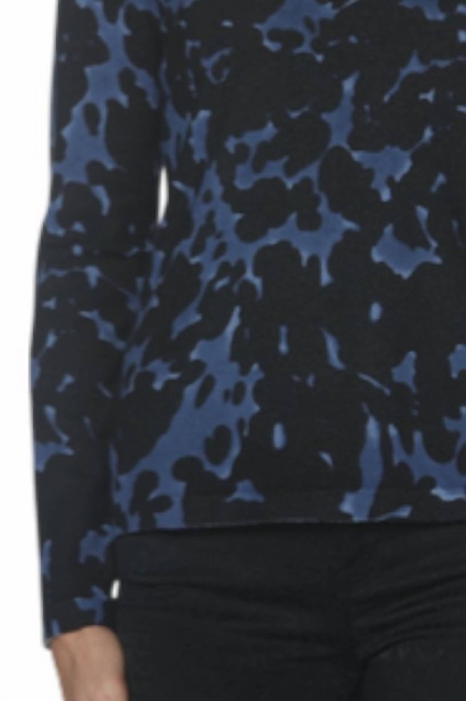 J'Envie/Eli - Abstract Long Sleeve V Neck Top