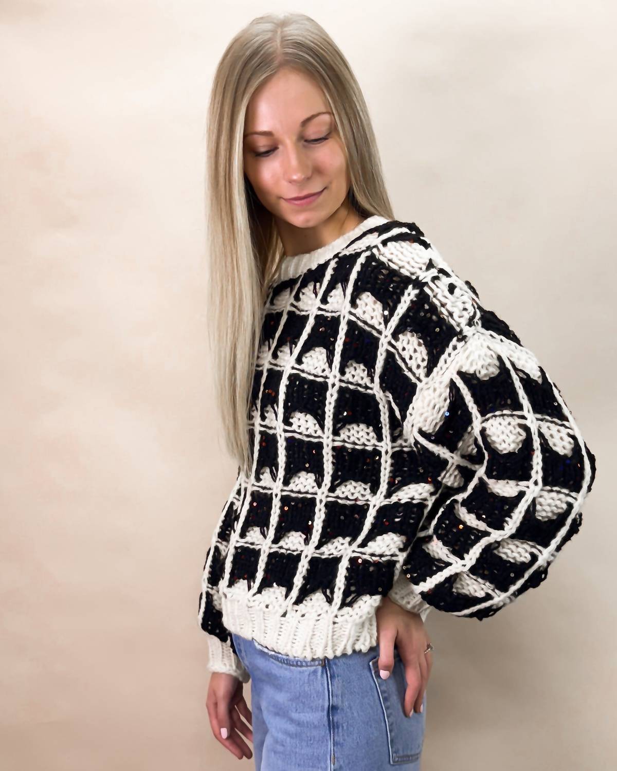 So Me - Contrast Color Square Knitted Sweater