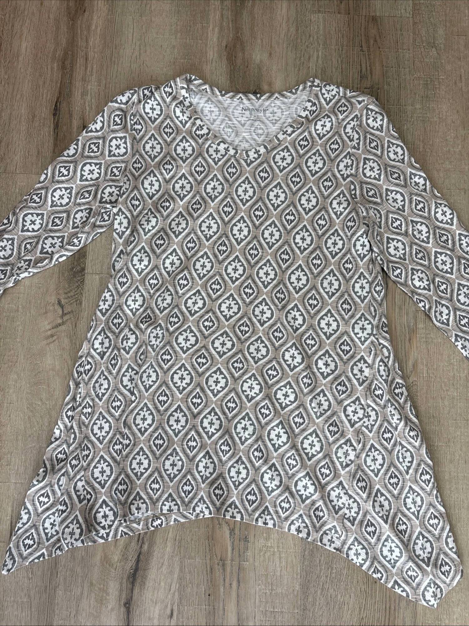 Northstyle - Marquis Tile-print Tunic