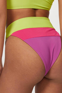 ALEXIS BOTTOM