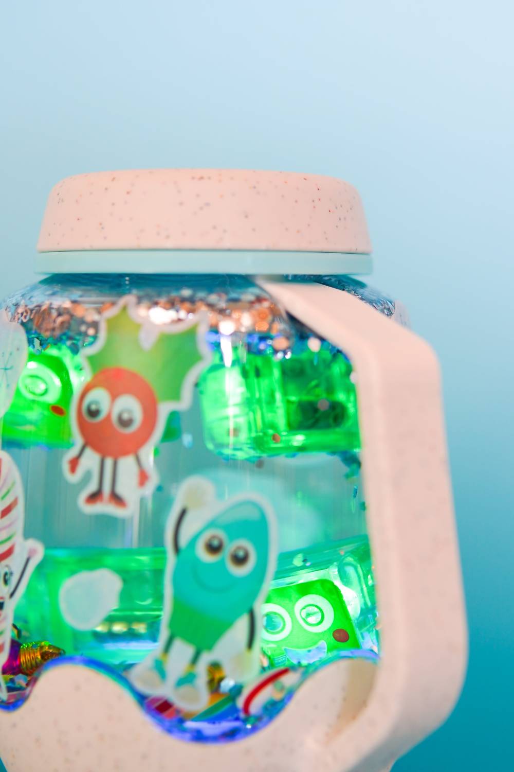 Glo Pals - Build Your Own Sensory Snow Globe