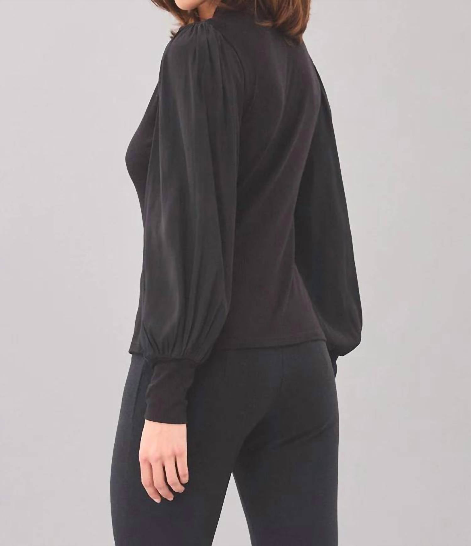 Lola & Sophie - Balloon Sleeve Zip Front Top