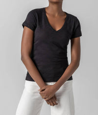 Lilla P - V-Neck Short Sleeve Back Seam Tee