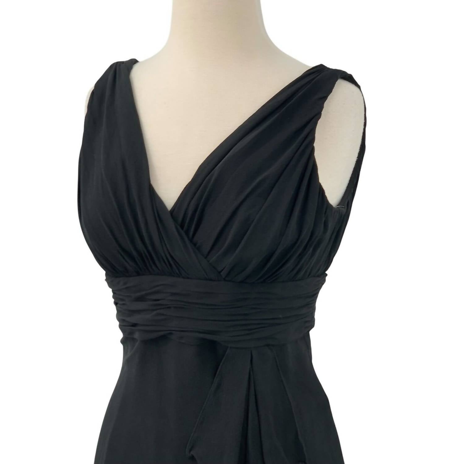 Donna Morgan - Women's Sleeveless V-neck Ruched Silk Lined Dress