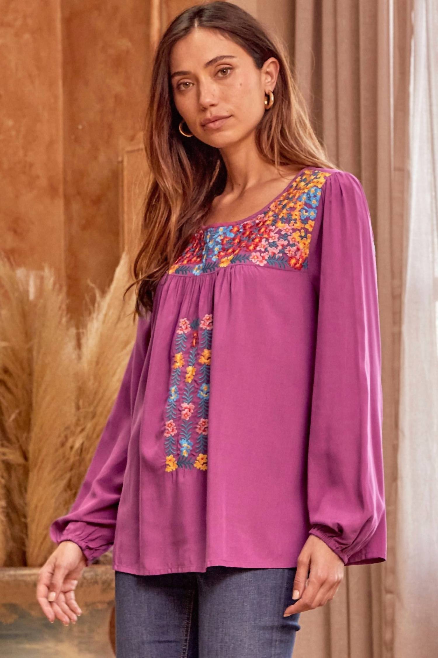 Andree By Unit - Embroidered Balloon Sleeve Blouse