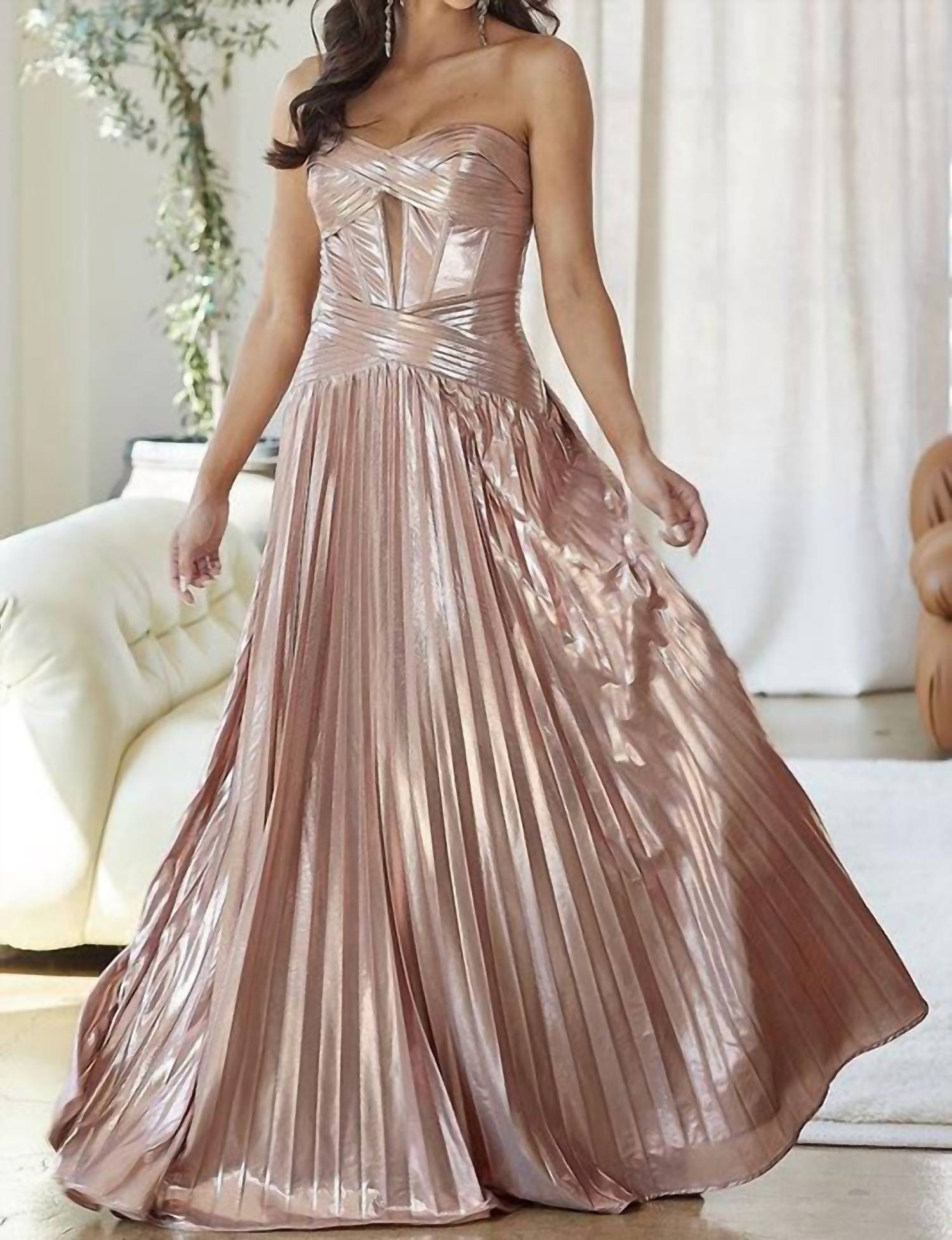 Maniju - Magic In Motion Strapless Metallic Gown