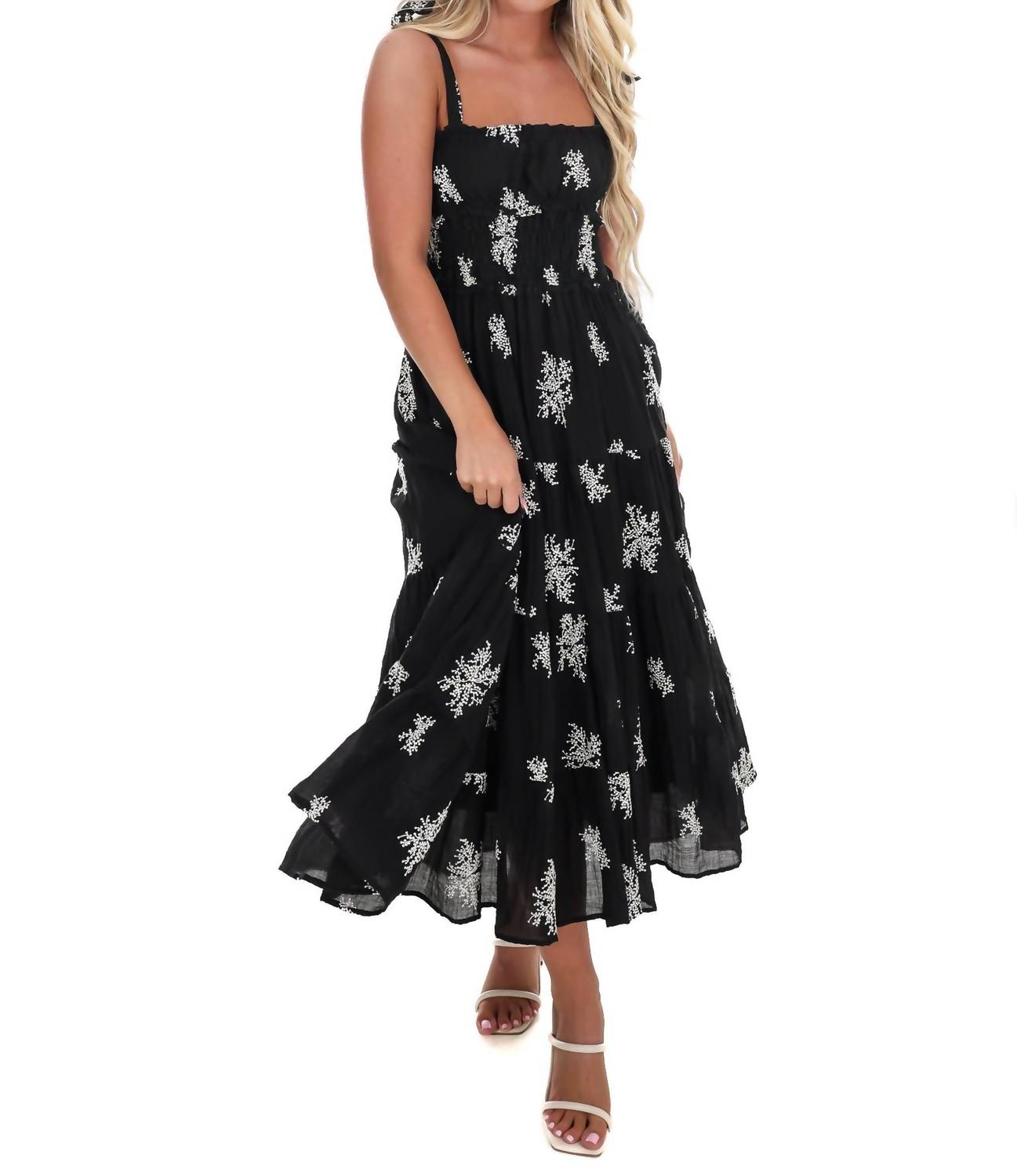Ee:Some - Setting the Scene Embroidered Maxi Dress
