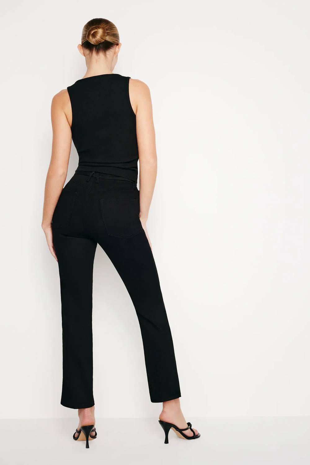 Good American - Good Curve Straight Never Fade Jeans
