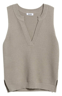 525 America - Slit Neck Vest
