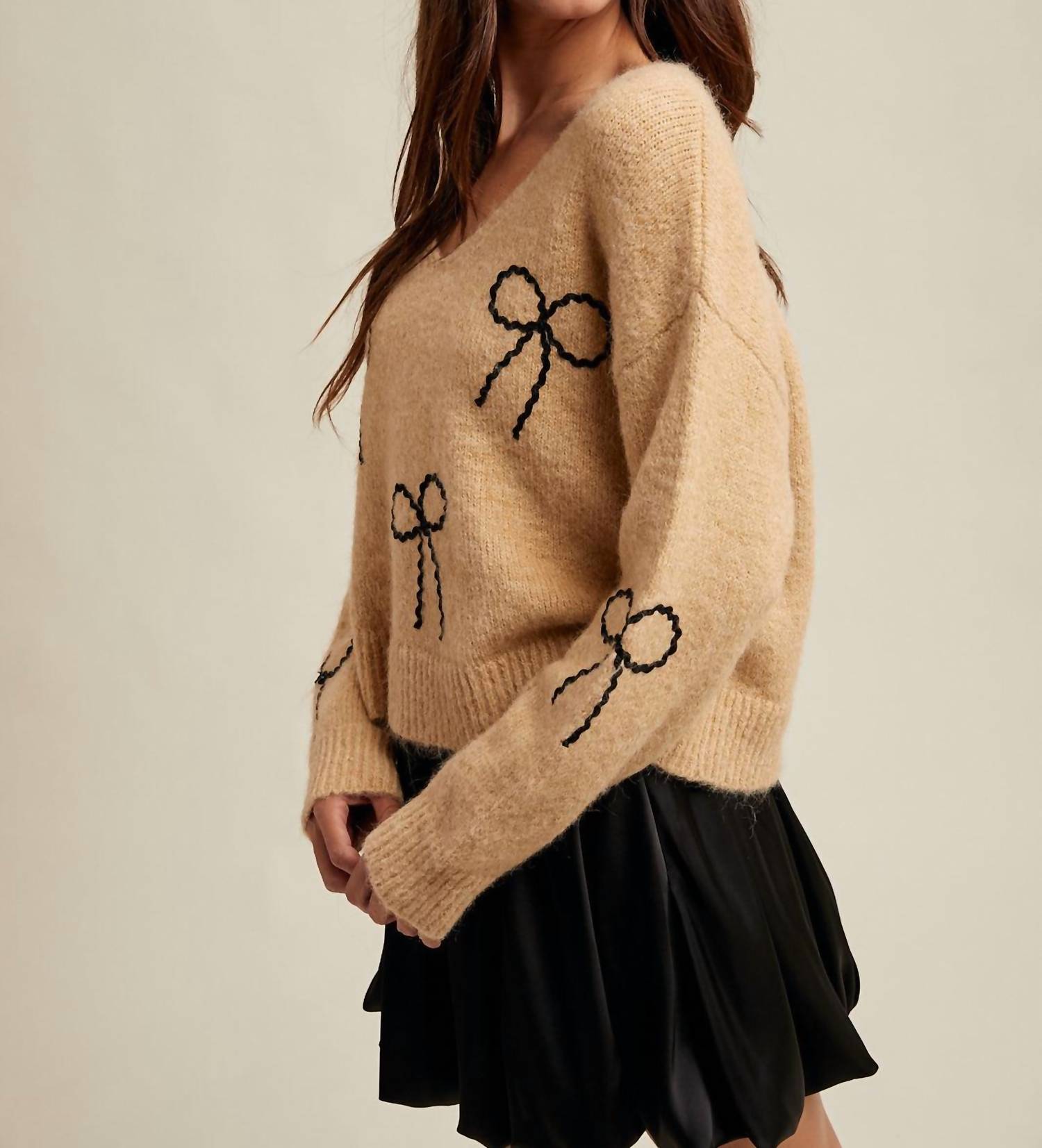 Wishlist - Elana Bow Embellished Sweater