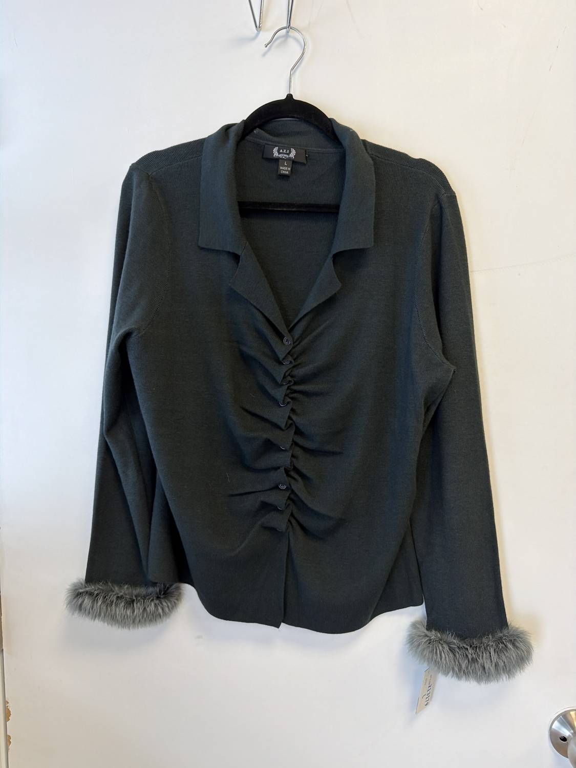Azi - Women's Cinched long sleeve Shirt