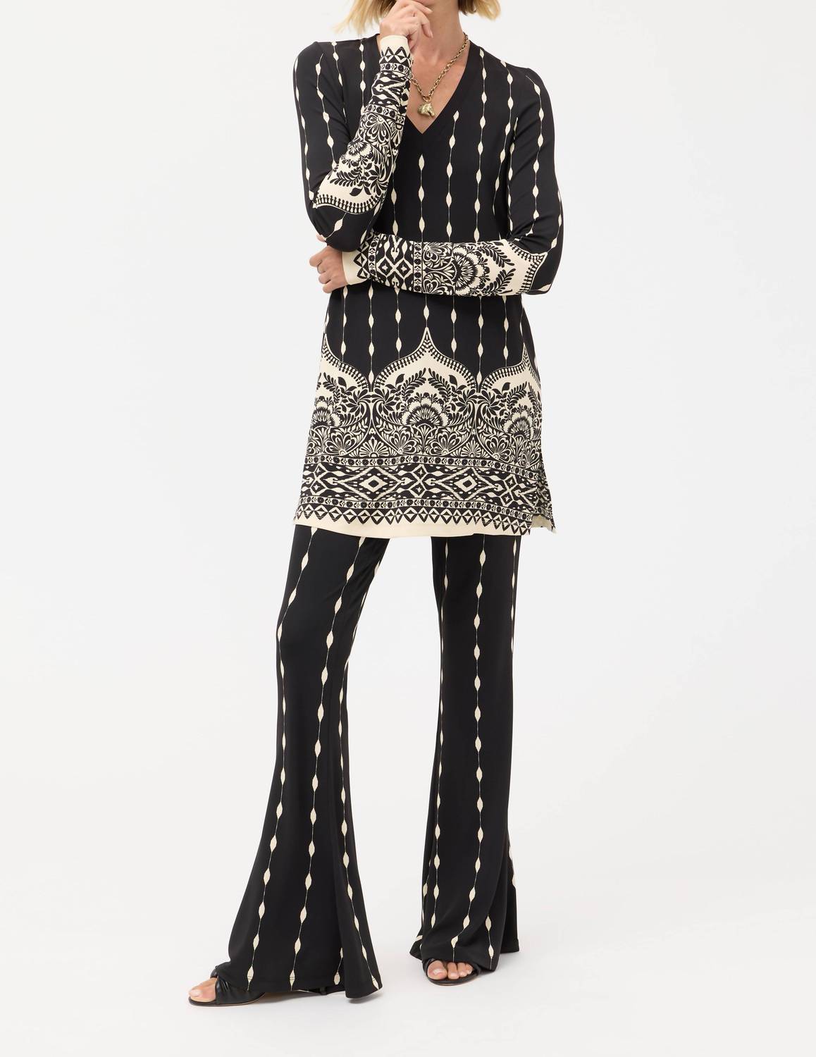 Johnny Was MOLLEE FLARE PANT in lilith - women's pants