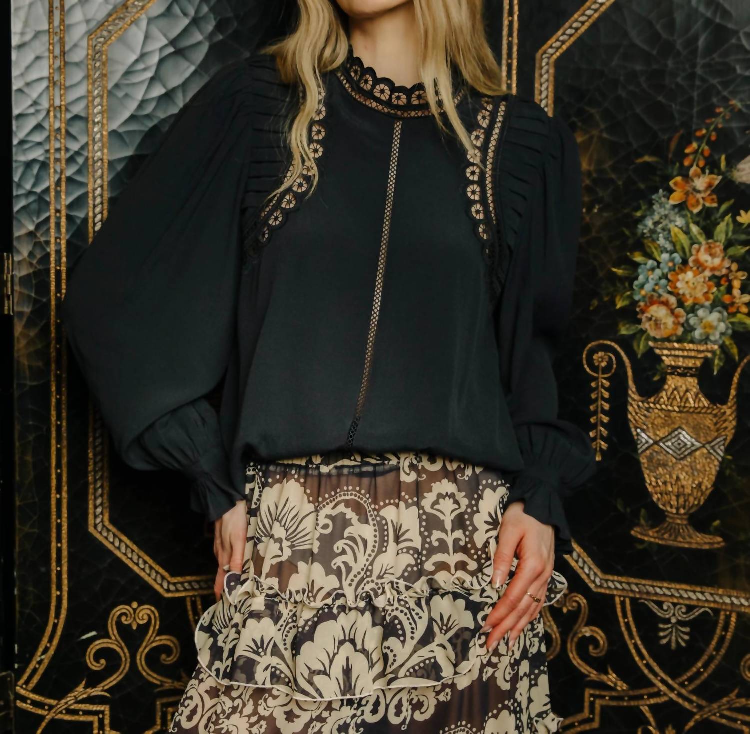 LOVE THE LABEL Fiona Top in black 3 - women's blouse - alternate view