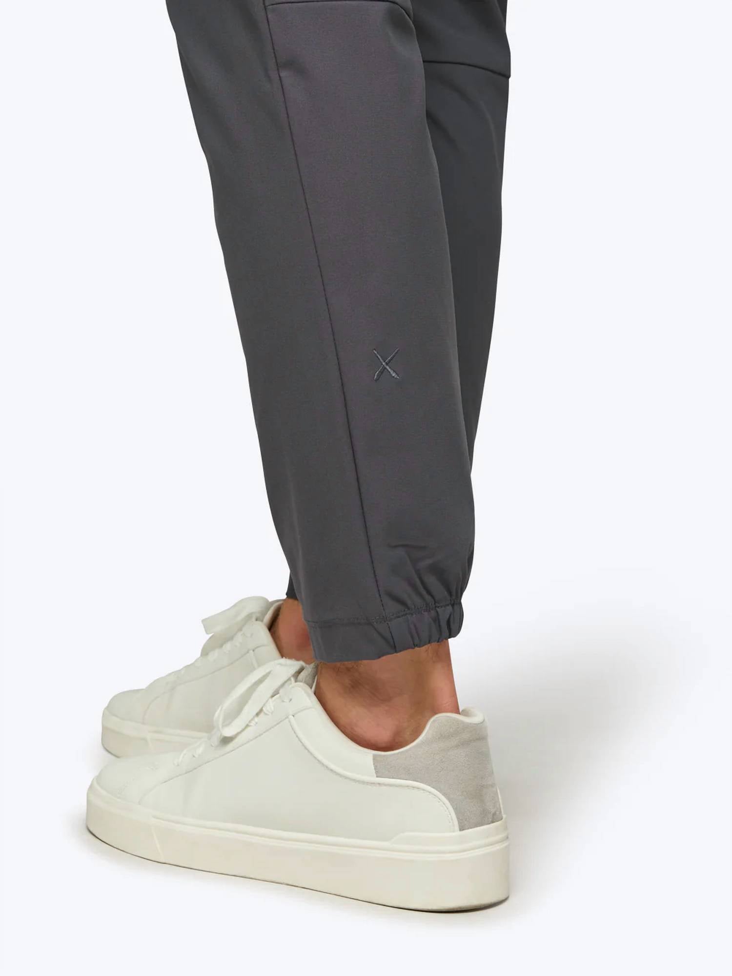 Cuts - Ao Jogger