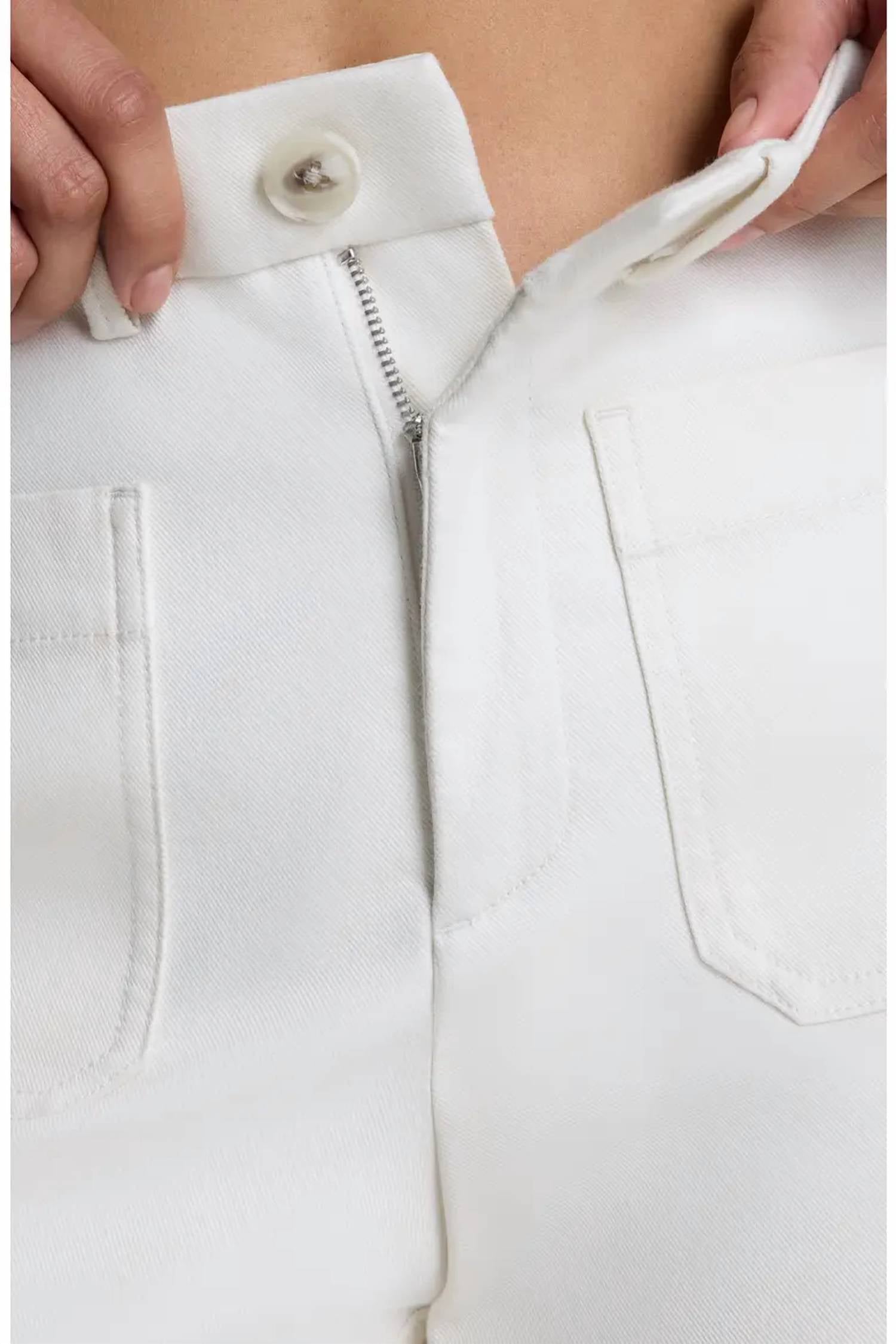 Spanx - Patch Pockets Twill Shorts