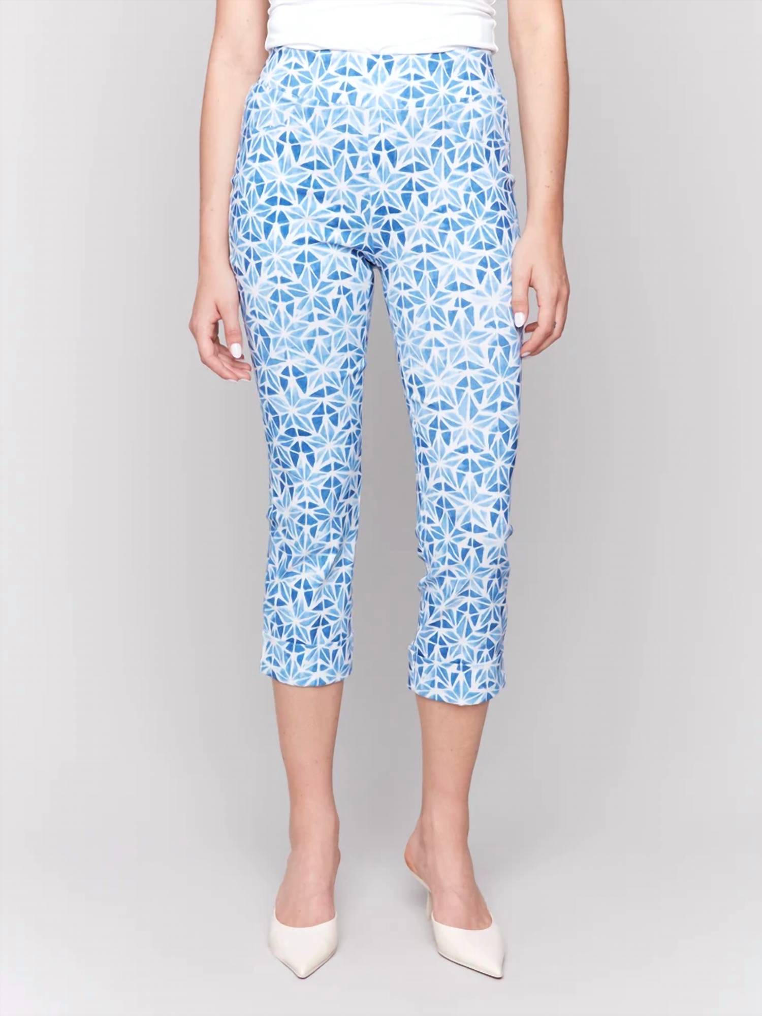 Charlie B - Printed Stretch Pull On Capri Pant