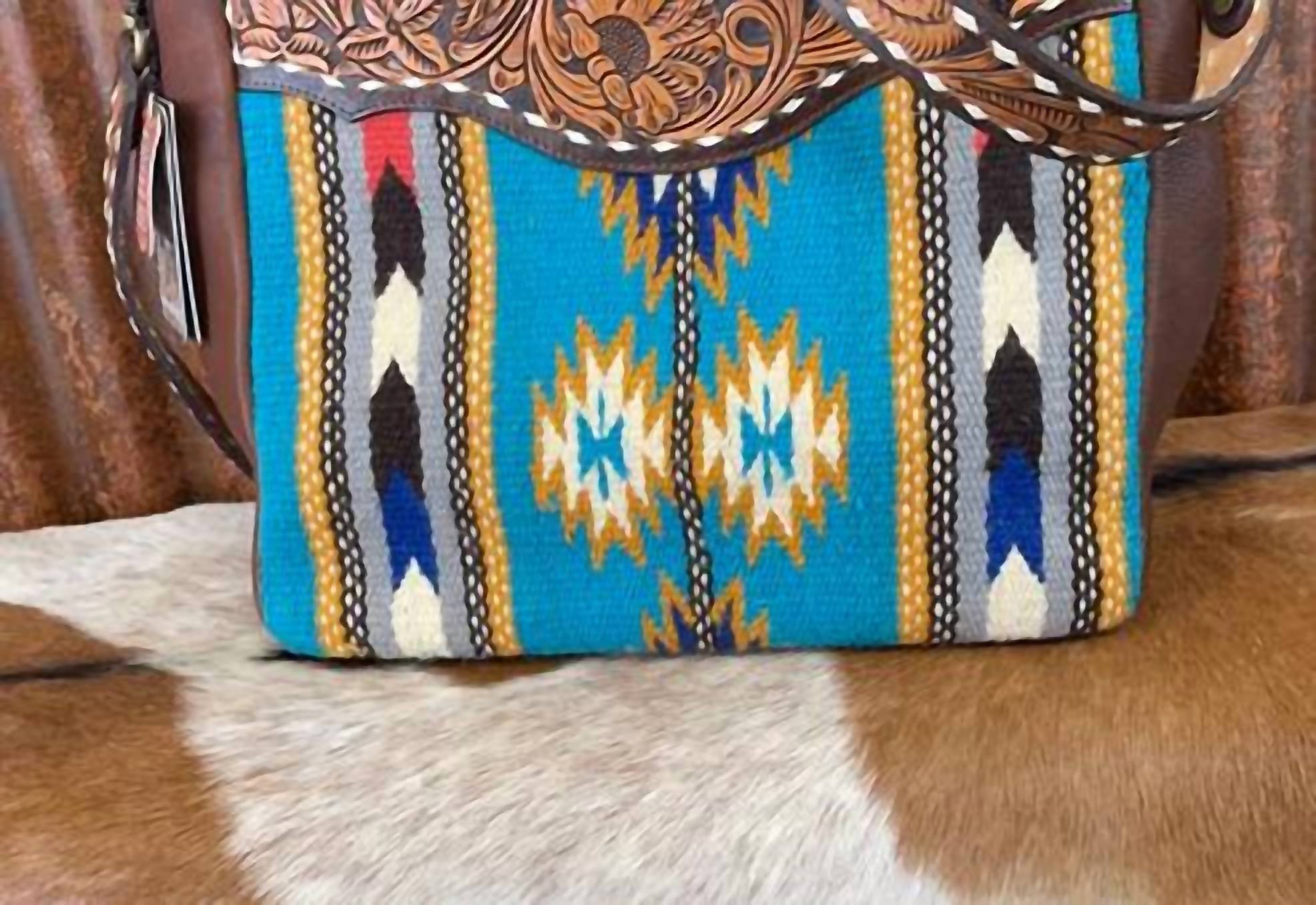 American Darling - Women's Saddle Blanket Crossbody Messenger Bag