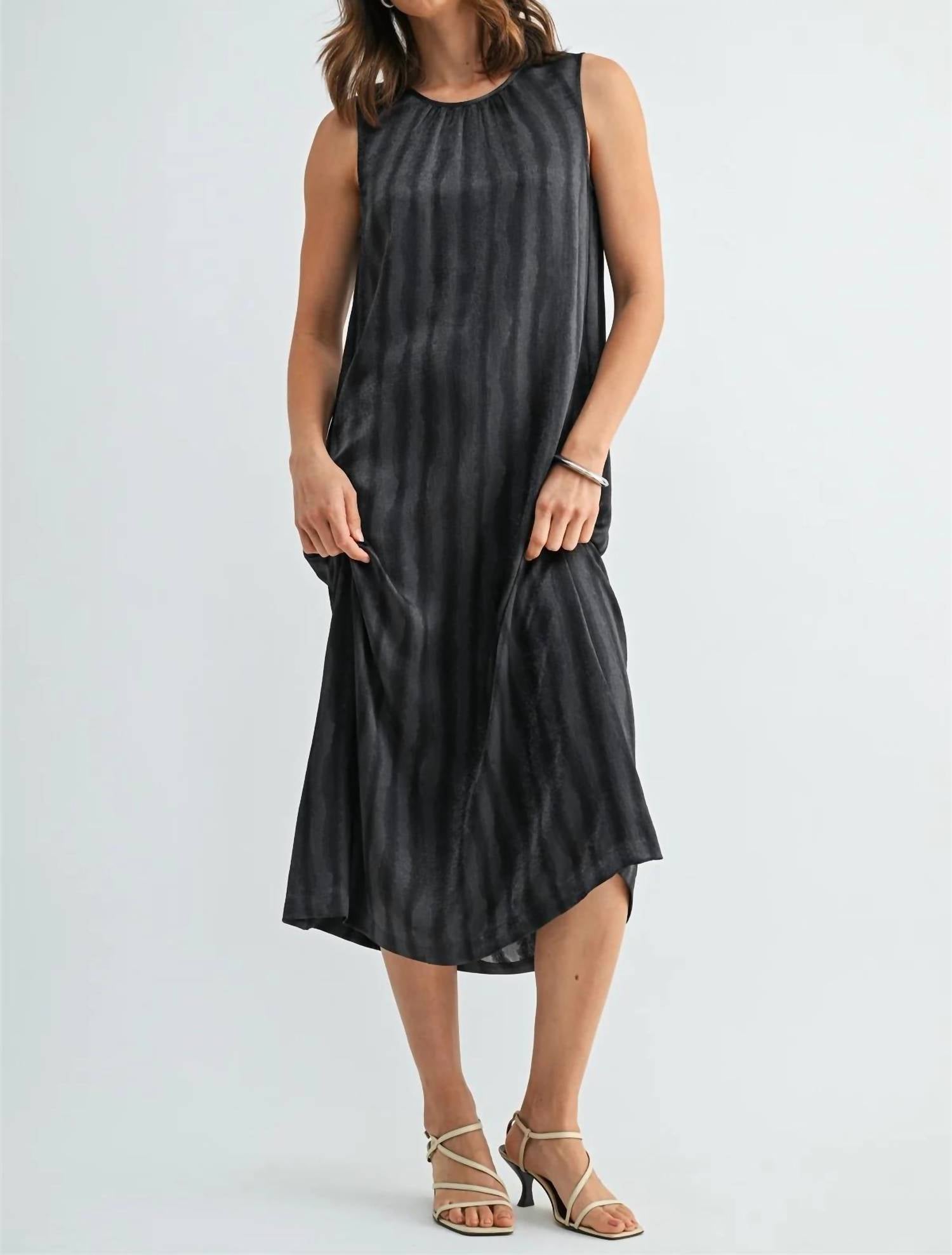 Fun 2 Fun - Textured Satin Sleeveless Dress