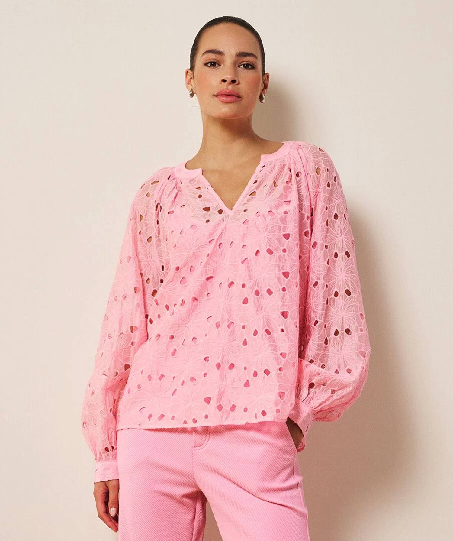 Esqualo - Embroidered Anglaise Rilou Raglan Blouse