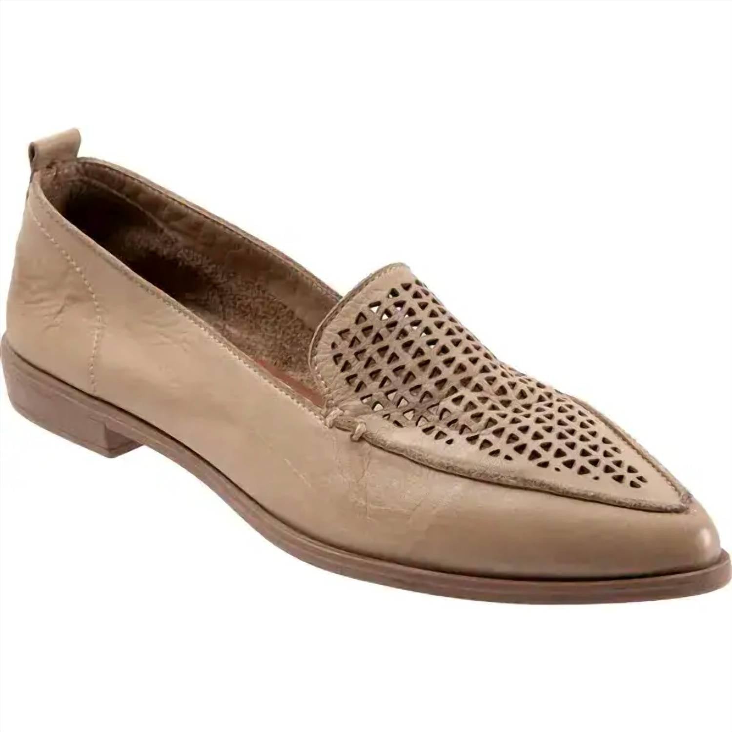bueno Women's Blazey Pointed Toe Flats in taupe - women's flats