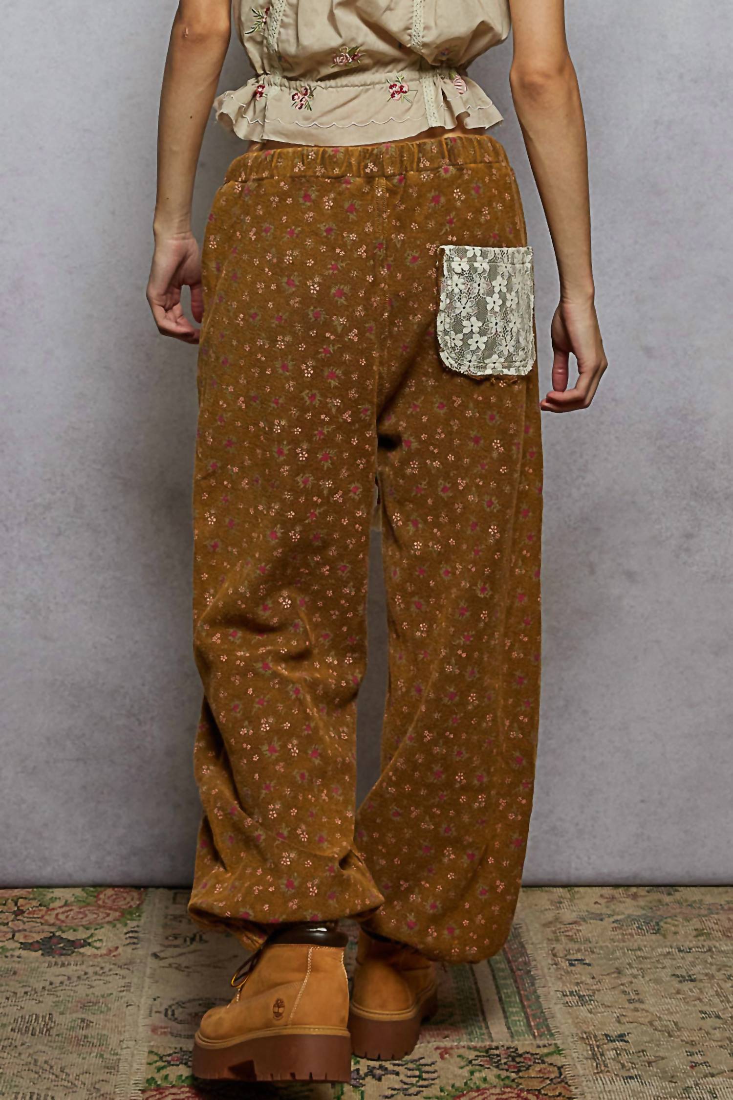 POL Relaxed Floral Joggers in ochre - women's pants - view 5