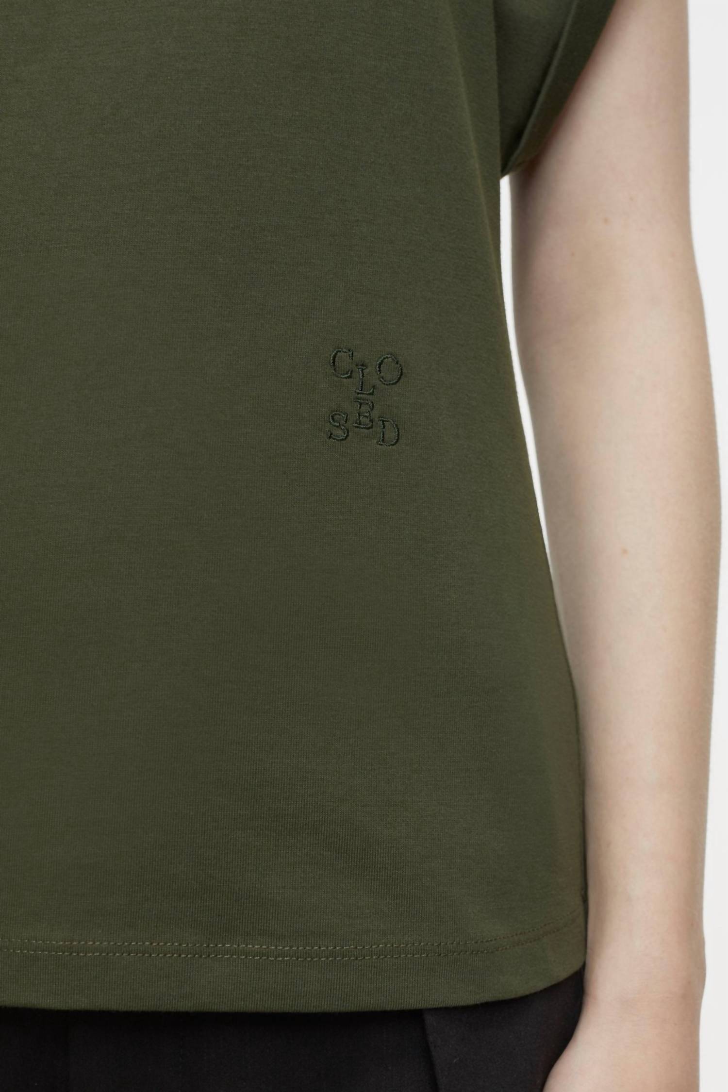 Closed - Crewneck Sleeveless Top