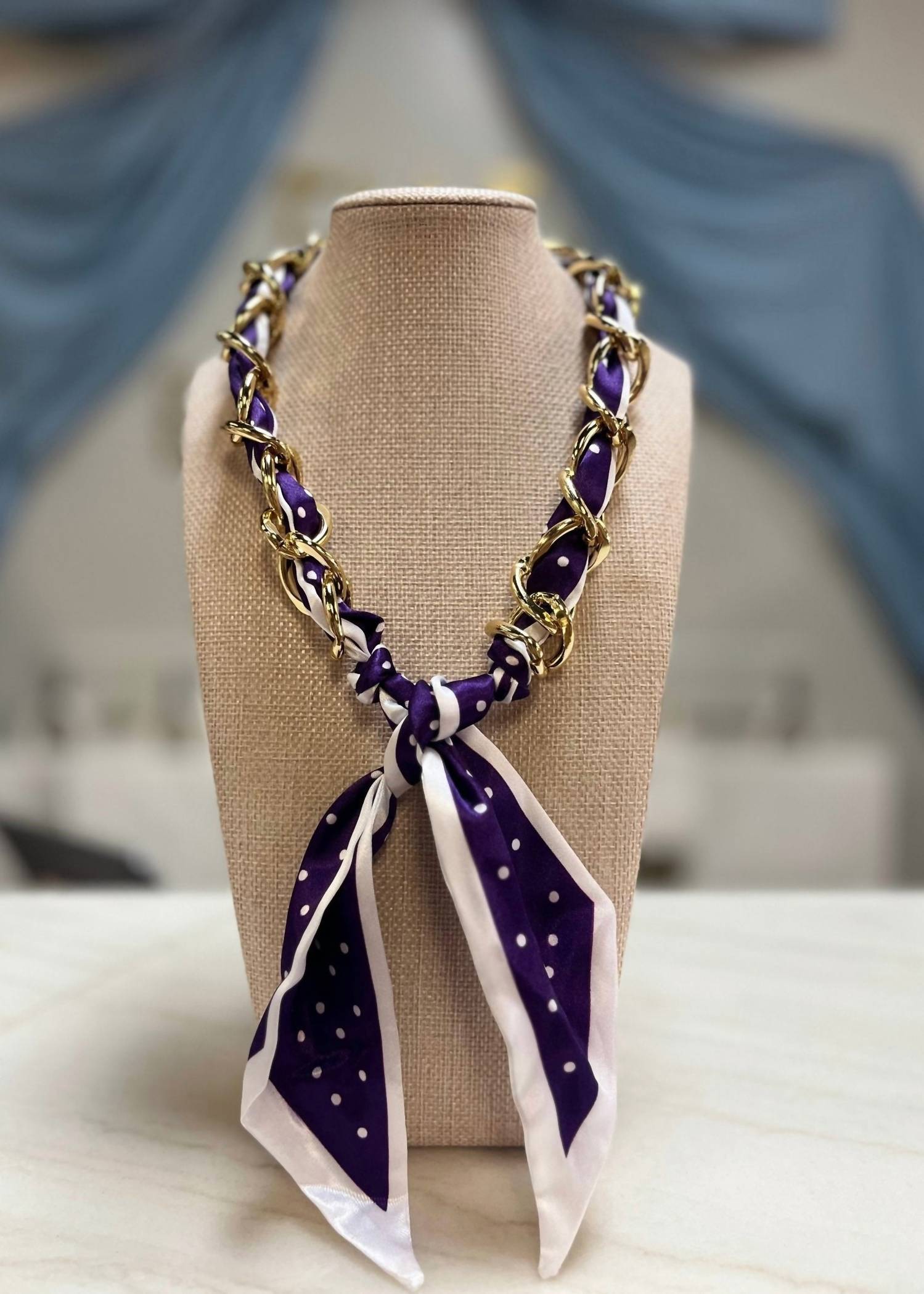Ameslayne - Women's Game Day Scarf Chain Necklace
