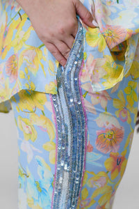 La Fuori - Orchid Bloom Embellished Pants - Plus Size